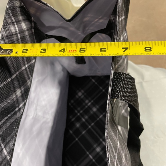 Thirty One Organizer Tote  Multiple Pockets - Picture 6 of 11